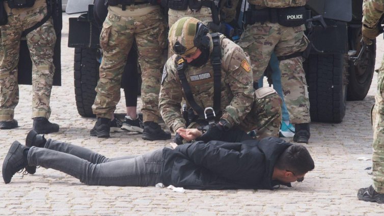 Антитерористично учение на всички структури на полицията във Варна СНИМКИ