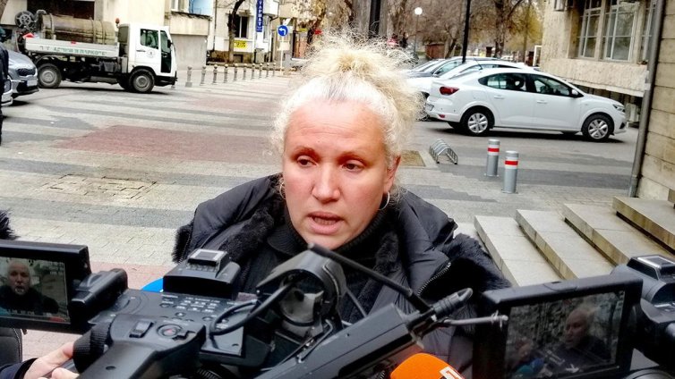 Протест под прозорците на МВР срещу шефа полицията в Пловдив