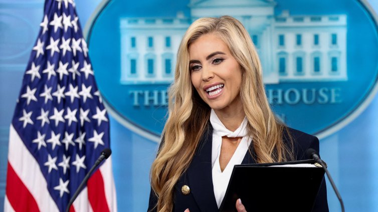 Кейти Закария, новият прессекретар на Тръмп: Путин, "пицагейт" и адвокатска правоспособност