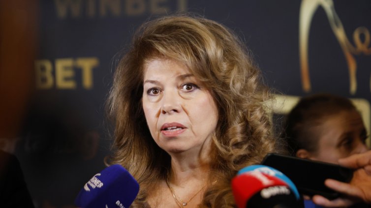 Йотова за евакуацията: Правителството се справя &ldquo;твърде добре&rdquo;