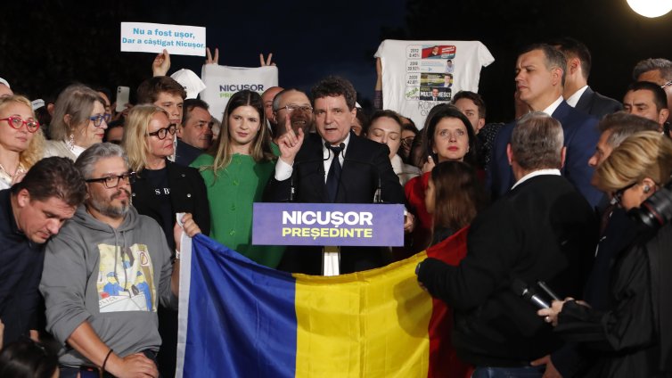 При 80% обработени протоколи в Румъния: Никушор Дан води с 52,72 процента