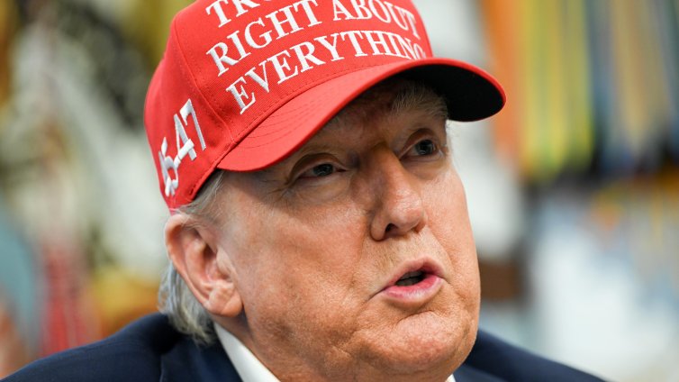 На Тръмп му е писнало от Влад и Волод: Изгуби ли интерес към прекратяването на войната? 