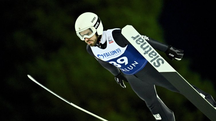 Владимир Зографски с рекордно четвърто място в Световната купа по ски скок