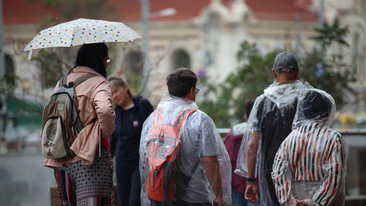 Синоптикът Петър Янков: На абитуриентите ще им върви по вода, да вадят чадърите
