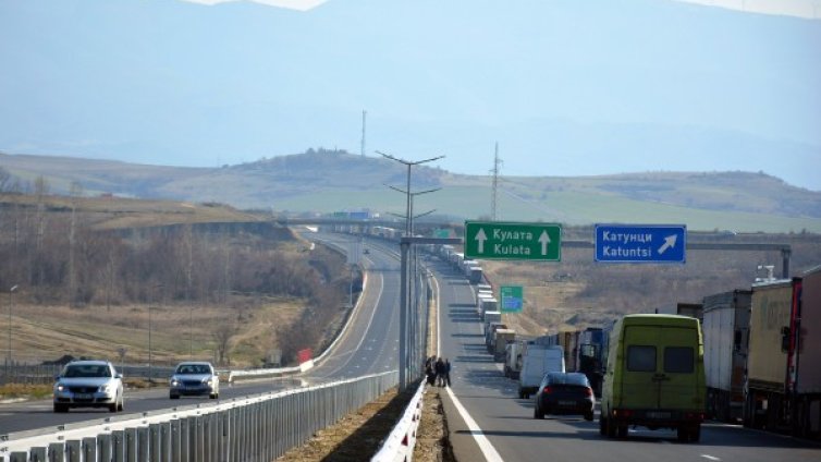 АПИ с алтернативни маршрути при блокада към Гърция