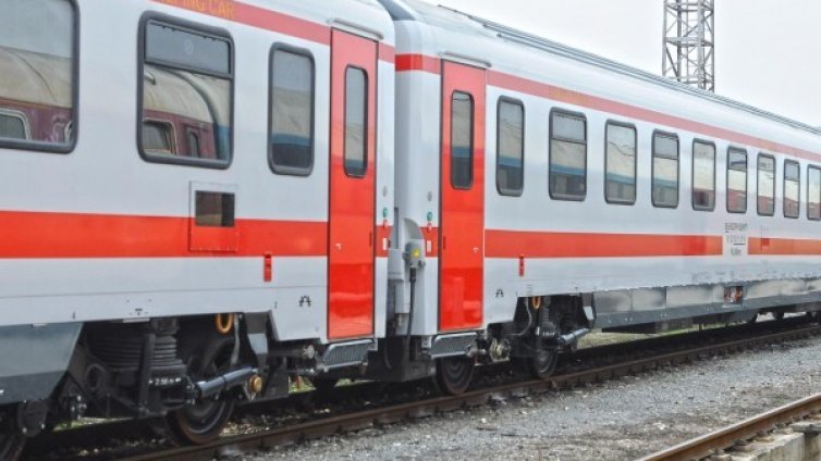 БДЖ пуска 20 000 допълнителни места за Великден
