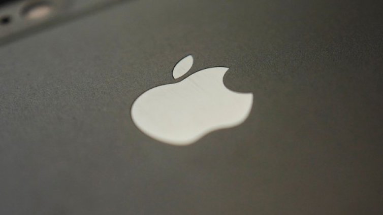 Защо Apple би трябвало да купи Tesla?