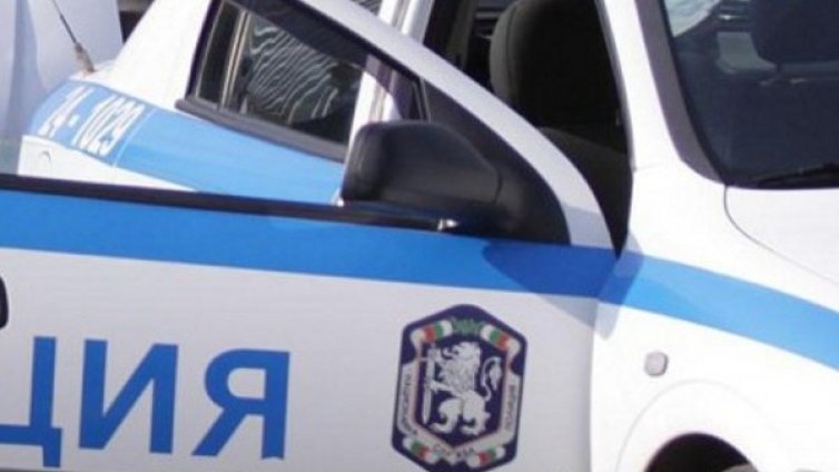 Нападнаха жена в София, издърпаха чантата й