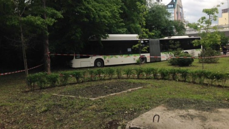 Шофьор на автобус почина зад волана в столицата