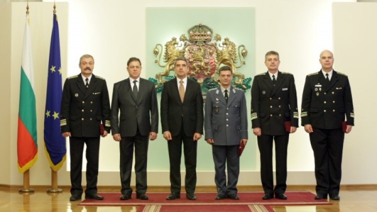 Боеспособна армия &ndash; задача №1, заръча Плевнелиев