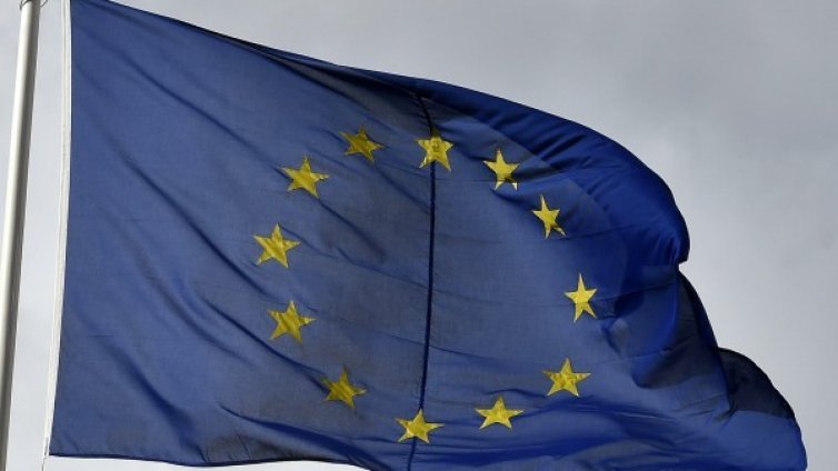 "Коктейл" от кризи вещае дезинтеграция в ЕС 