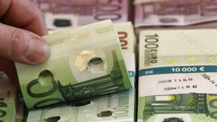BG измамници шетат из гръцко: Ужилиха баба с ?14 000