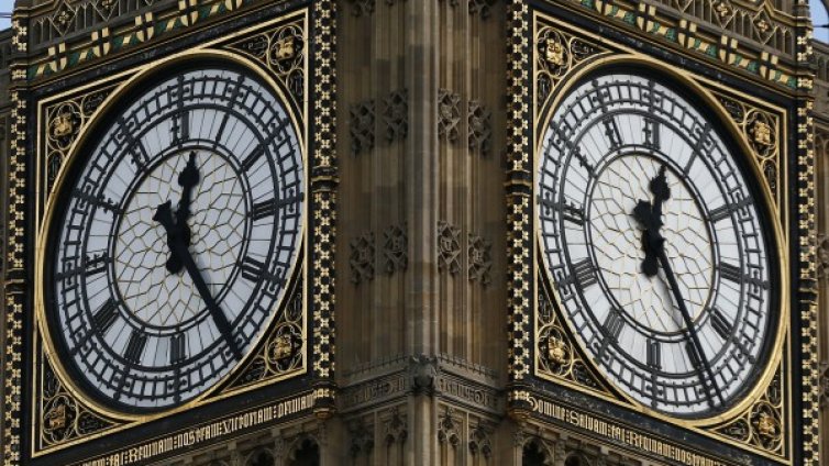 Знаете ли, че... Всеки от циферблатите на Big Ben  има по 312 стъкла?