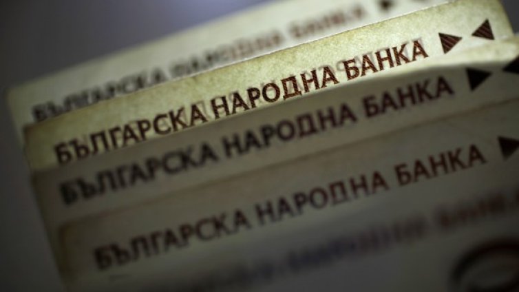 Крадци свиха 4 400 лв. и документи от камион в Асеновград