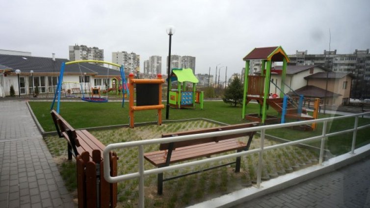 Депутати vs. социалните институции &ndash; прогнила система