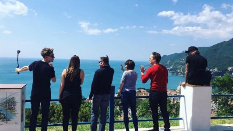 Как да избегнете напрежението по време на почивката с приятели?