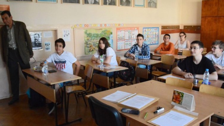 7-и клас по математика, 12-и &ndash; на втора матура