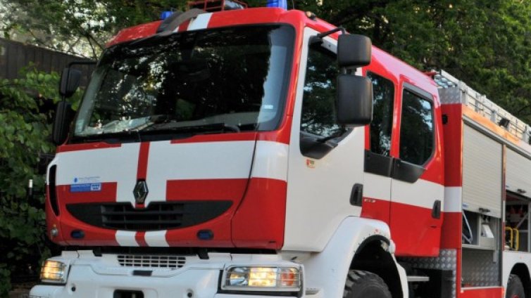 Пожар нанесе щети за 10 000 лева в село Сливата