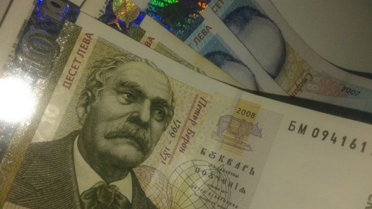 Ако мине: Апаш се опита дважди да подхлъзне баба