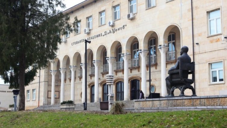 Меракът голям, знанията &ndash; кът! Всеки пети отпада от ВУЗ-а