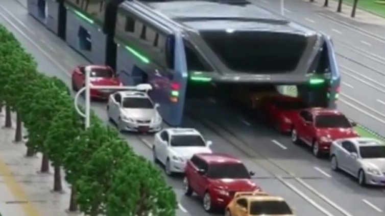 Made in China: Автобусът от бъдещето