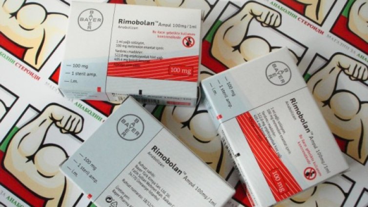 Митничари спипаха стероиди в багажа на нашенец