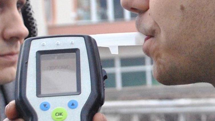 Спипаха шофьор с 3,03  &permil;  във Великотърновско