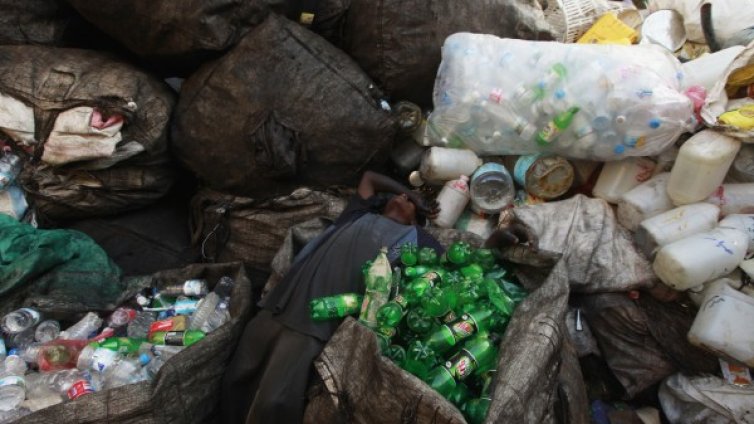 Хвърляме два пъти повече боклук от европейците