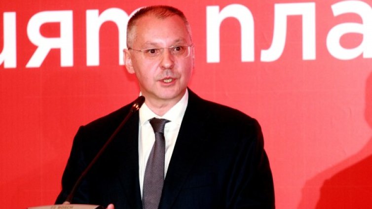 Станишев към Борисов: Да си премерим магистралите!
