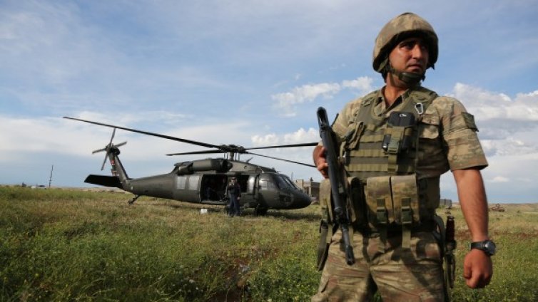 Турски военни нахлуха в Сирия, направиха си КПП