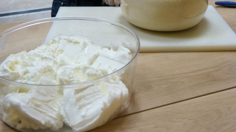 МЗХ ще забрани думата "млечен" в имитиращите продукти