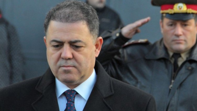 Ненчев се прехласна по парите за изтребителите