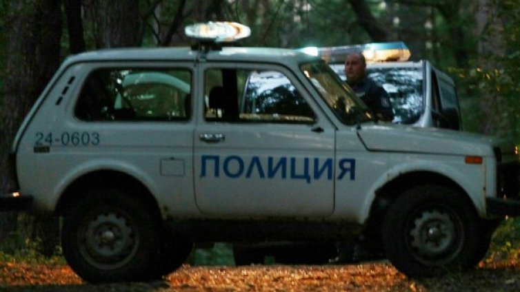 Върнахме на Гърция 70 бежанци, влезли у нас "зелено"