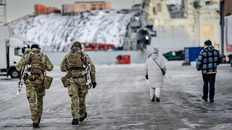 Тръмп планира драматичен военен натиск върху Гренландия със специални сили 