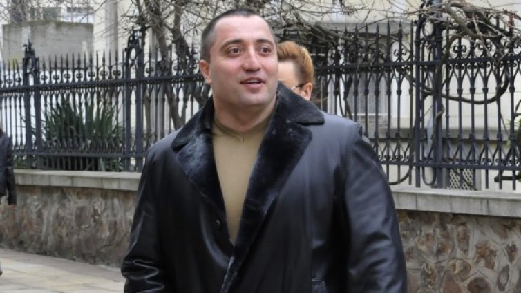 Стрелбата срещу Митьо Очите – заради гаджето на щерка му