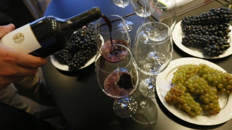 Доходите ни растат, но ядем по-малко &ndash; повече се забавляваме!