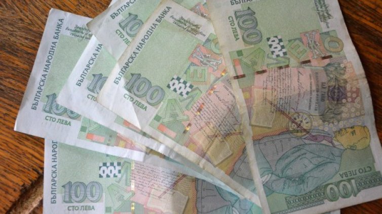Холандски култ дере нашенки с по 600 лв. за курс