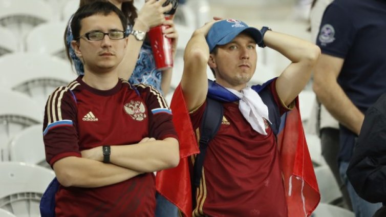 UEFA няма да гони Русия, ще чакат сами да отпаднат 