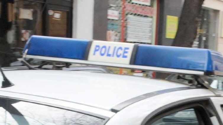 Спипаха мъж и четири жени за проституция