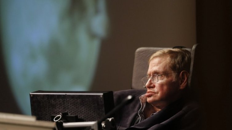 Хокинг учреди награди за популяризиране на науката