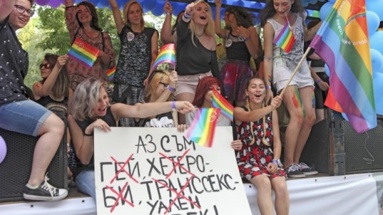 Няколко задържани след "София прайд" и антигей шествието 