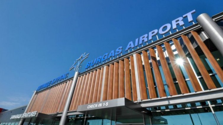 Задържаха турски терорист на Летище "Бургас"