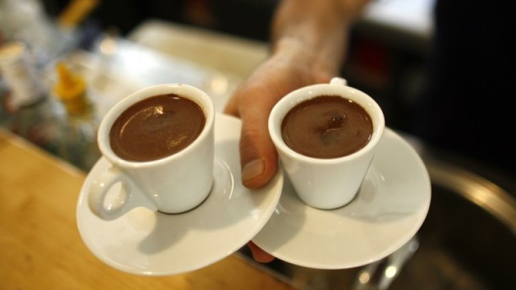 2000 деца работят по морето