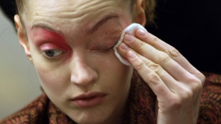 Съвети за правилно почистване на грима