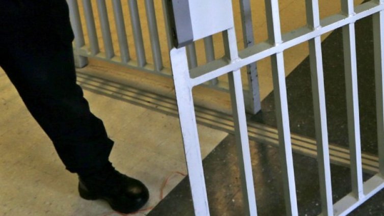 Наркозависимите по-лесно в затвора, отколкото в програма