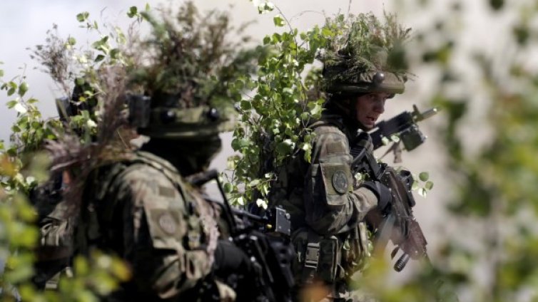 След Brexit май се задава и NATO-exit