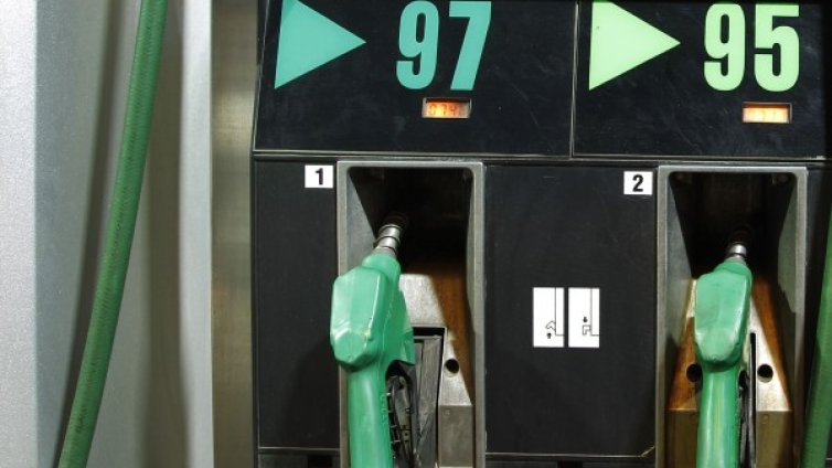 Новото КЗК: Вероятно има картели на горива