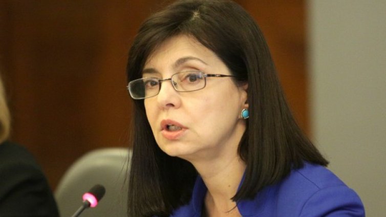 МОН разбра: Без грамотни кадри сме изгубени!