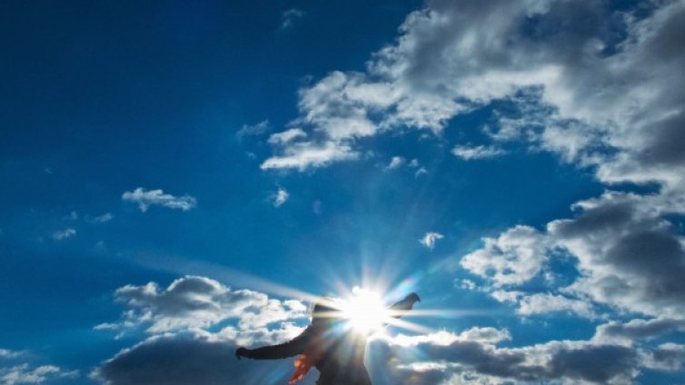 Без вятър и облаци &ndash; слънцето се завръща с пълна сила
