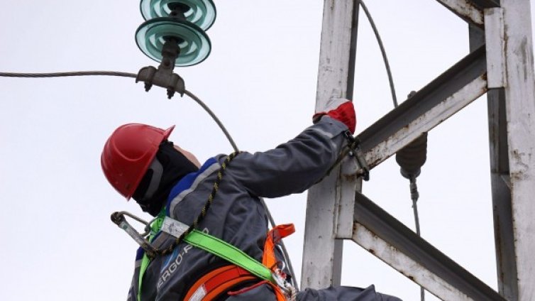 100 лв. глоба за дядо, пуснал кабел да краде ток